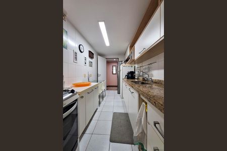 Apartamento à venda com 150m², 3 quartos e 2 vagas Apartamento à venda com 150m², 3 quartos e 2 vagasCozinha