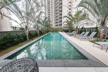 Studio para alugar com 32m², 1 quarto e sem vaga Studio para alugar com 32m², 1 quarto e sem vagaÁrea comum - Piscina