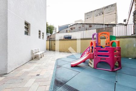 Apartamento à venda com 105m², 3 quartos e 1 vaga Apartamento à venda com 105m², 3 quartos e 1 vagaÁrea comum - Playground