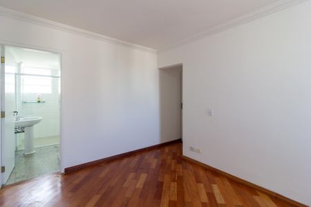 Apartamento à venda com 105m², 3 quartos e 1 vaga Apartamento à venda com 105m², 3 quartos e 1 vagaSuíte
