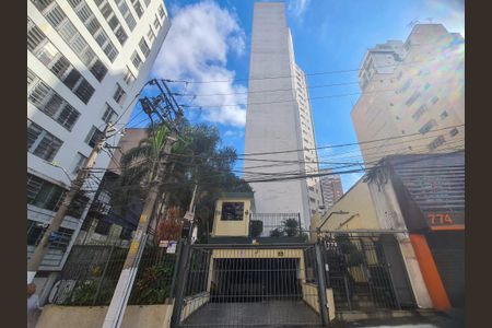 Apartamento à venda com 105m², 3 quartos e 1 vaga Apartamento à venda com 105m², 3 quartos e 1 vagaFachada