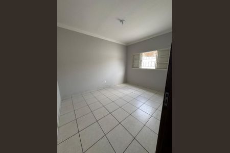 Casa para alugar com 210m², 2 quartos e 2 vagas Casa para alugar com 210m², 2 quartos e 2 vagasQuarto 2