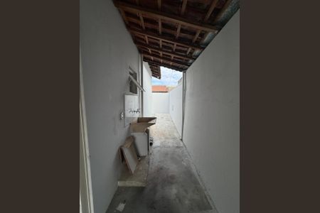 Área de serviço de casa para alugar com 2 quartos, 210m² em Jardim Santana, Hortolândia