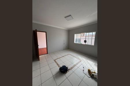 Casa para alugar com 2 quartos, 210m² em Jardim Santana, Hortolândia