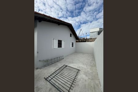 Casa para alugar com 210m², 2 quartos e 2 vagas Casa para alugar com 210m², 2 quartos e 2 vagasÁrea comum