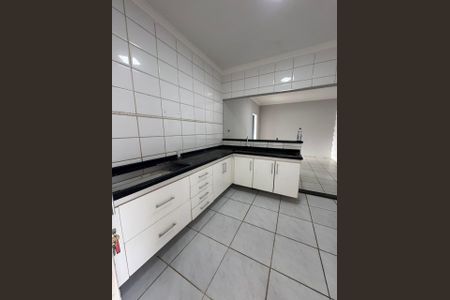 Cozinha de casa para alugar com 2 quartos, 210m² em Jardim Santana, Hortolândia