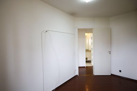 Quarto 1 de apartamento para alugar com 2 quartos, 48m² em Vila Inglesa, São Paulo