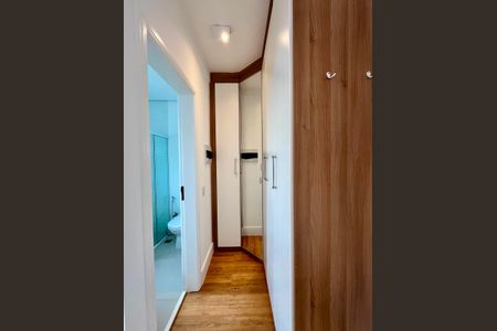 Casa à venda com 171m², 3 quartos e 4 vagas Casa à venda com 171m², 3 quartos e 4 vagasSuíte Closet
