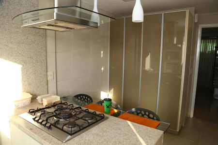 Apartamento à venda com 140m², 4 quartos e 2 vagasCozinha