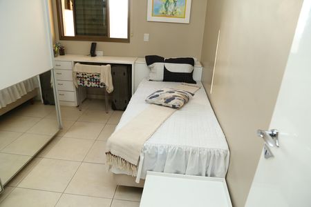 Apartamento à venda com 140m², 4 quartos e 2 vagasQuarto 4