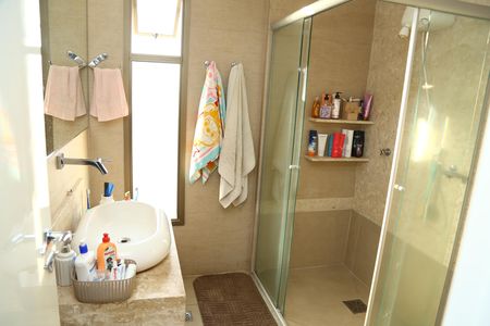 Apartamento à venda com 140m², 4 quartos e 2 vagasBanheiro Suíte