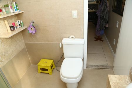 Apartamento à venda com 140m², 4 quartos e 2 vagasBanheiro Suíte