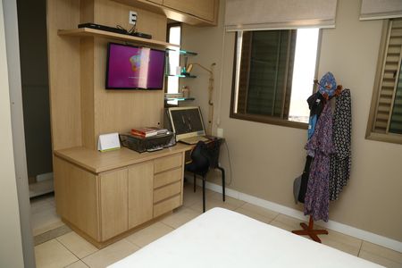 Apartamento à venda com 140m², 4 quartos e 2 vagasQuarto 3