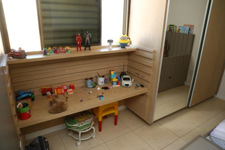 Apartamento à venda com 140m², 4 quartos e 2 vagasQuarto 2