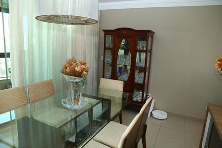 Apartamento à venda com 140m², 4 quartos e 2 vagasSala