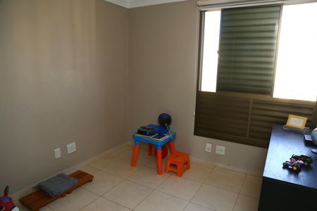 Apartamento à venda com 140m², 4 quartos e 2 vagasQuarto 1