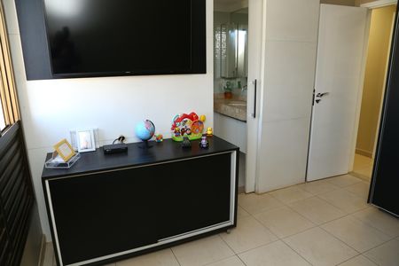 Apartamento à venda com 140m², 4 quartos e 2 vagasQuarto 1