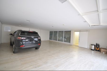 Garagem de casa de condomínio à venda com 4 quartos, 515m² em Tucuruvi, São Paulo