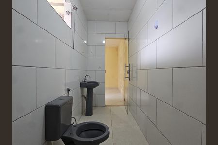 Casa para alugar com 90m², 2 quartos e sem vaga Casa para alugar com 90m², 2 quartos e sem vagaBanheiro da Suíte