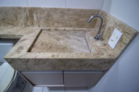 Banheiro de apartamento para alugar com 2 quartos, 52m² em Iporanga, Sorocaba