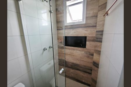 Banheiro de apartamento para alugar com 3 quartos, 57m² em Cidade Jardim, São José dos Pinhais