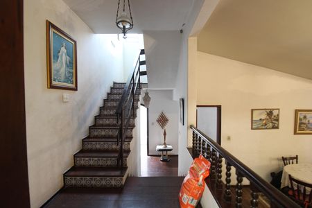 Casa de condomínio à venda com 376m², 4 quartos e 5 vagasCorredor