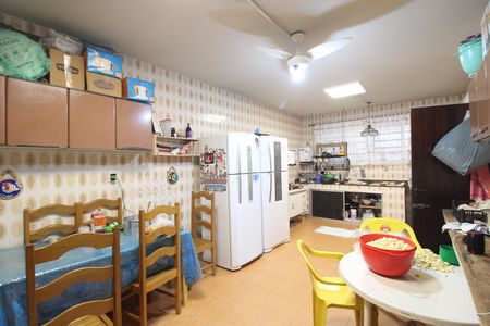 Casa de condomínio à venda com 376m², 4 quartos e 5 vagasCozinha