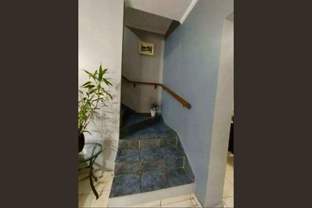 Casa à venda com 3 quartos, 132m² em Vila Herminia, Guarulhos
