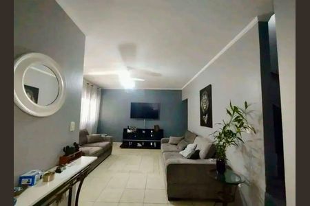 Casa à venda com 3 quartos, 132m² em Vila Herminia, Guarulhos