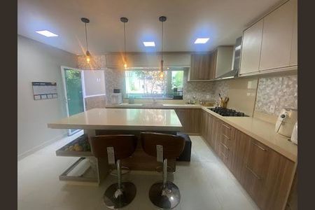 Casa à venda com 3 quartos, 197m² em Santa Paula, São Caetano do Sul