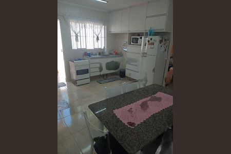 Casa à venda com 3 quartos, 209m² em Jardim Stella, Santo André