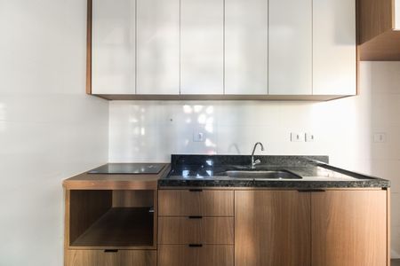 Cozinha  de kitnet/studio para alugar com 1 quarto, 27m² em Vila Antonina, São Paulo
