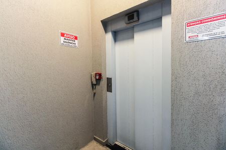 Condomínio  de kitnet/studio para alugar com 1 quarto, 27m² em Vila Antonina, São Paulo
