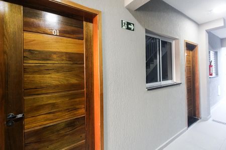 Condomínio  de kitnet/studio para alugar com 1 quarto, 27m² em Vila Antonina, São Paulo