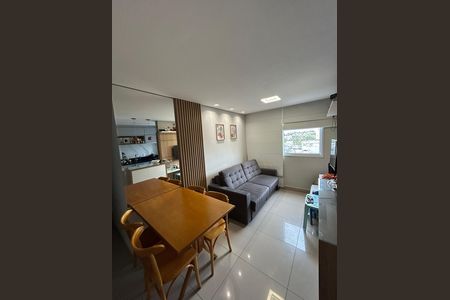 Apartamento à venda com 44m², 2 quartos e 1 vaga Apartamento à venda com 44m², 2 quartos e 1 vagaSala