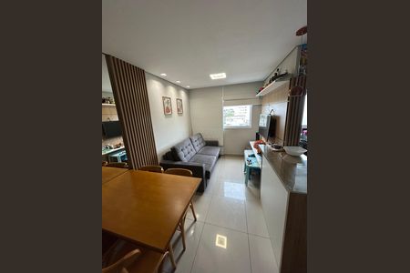 Apartamento à venda com 44m², 2 quartos e 1 vaga Apartamento à venda com 44m², 2 quartos e 1 vagaSala