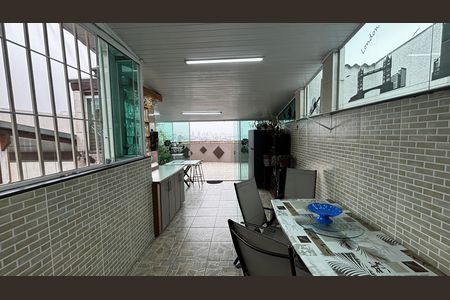 Apartamento à venda com 120m², 2 quartos e 1 vaga Apartamento à venda com 120m², 2 quartos e 1 vagaCobertura