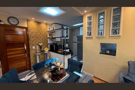 Apartamento à venda com 120m², 2 quartos e 1 vaga Apartamento à venda com 120m², 2 quartos e 1 vagaSala - Sala de Jantar