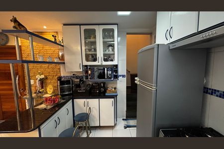 Apartamento à venda com 120m², 2 quartos e 1 vaga Apartamento à venda com 120m², 2 quartos e 1 vagaCozinha