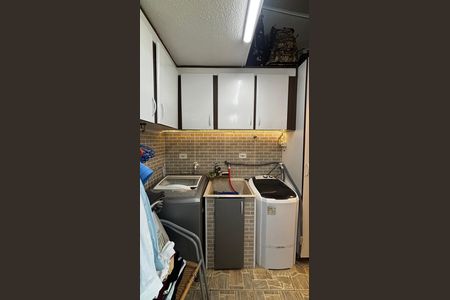 Apartamento à venda com 120m², 2 quartos e 1 vaga Apartamento à venda com 120m², 2 quartos e 1 vagaCobertura - Area de Serviço