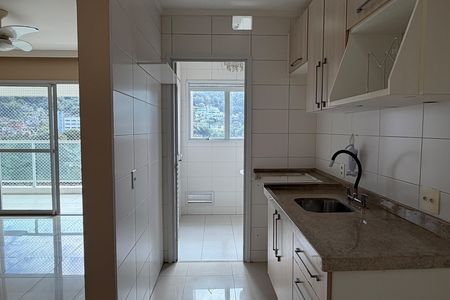Apartamento para alugar com 77m², 2 quartos e 1 vagaCozinha e Área de Serviço