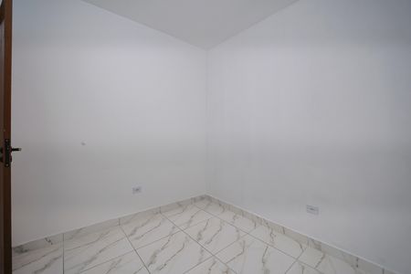 Quarto 1 de apartamento para alugar com 1 quarto, 28m² em Vila Ré, São Paulo