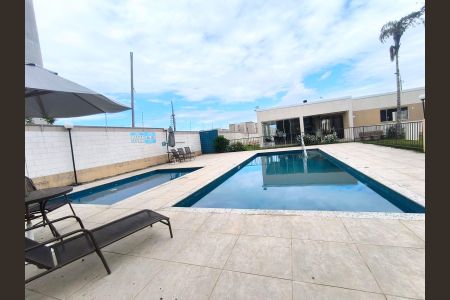 Piscina de apartamento para alugar com 2 quartos, 43m² em Sertão do Maruim, São José
