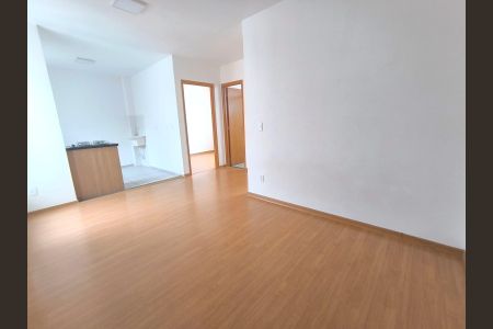 Sala de apartamento para alugar com 2 quartos, 43m² em Sertão do Maruim, São José