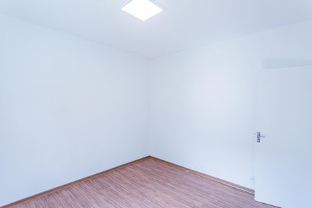 Casa à venda com 176m², 3 quartos e 3 vagas Casa à venda com 176m², 3 quartos e 3 vagasQuarto 2