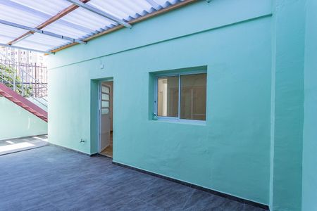 Casa à venda com 176m², 3 quartos e 3 vagas Casa à venda com 176m², 3 quartos e 3 vagasQuintal