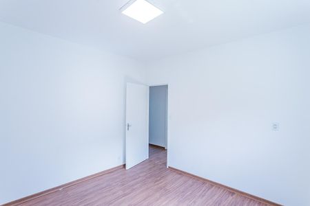 Casa à venda com 176m², 3 quartos e 3 vagas Casa à venda com 176m², 3 quartos e 3 vagasQuarto 2