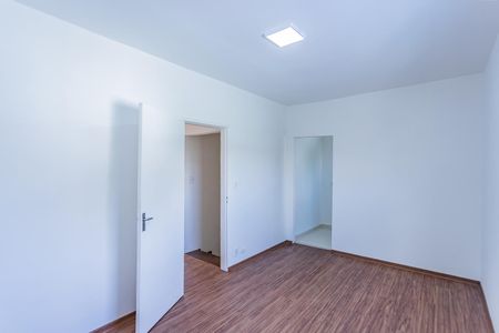 Casa à venda com 176m², 3 quartos e 3 vagas Casa à venda com 176m², 3 quartos e 3 vagasSuite