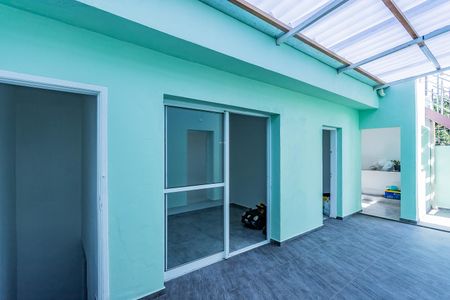 Casa à venda com 176m², 3 quartos e 3 vagas Casa à venda com 176m², 3 quartos e 3 vagasQuintal