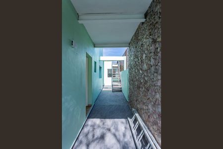 Casa à venda com 176m², 3 quartos e 3 vagas Casa à venda com 176m², 3 quartos e 3 vagasCorredor